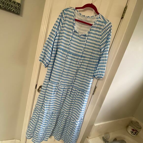 SHEIN • Blue + White Argyle Diamond Print Bohemian Light Maxi Dress - Picture 4 of 8